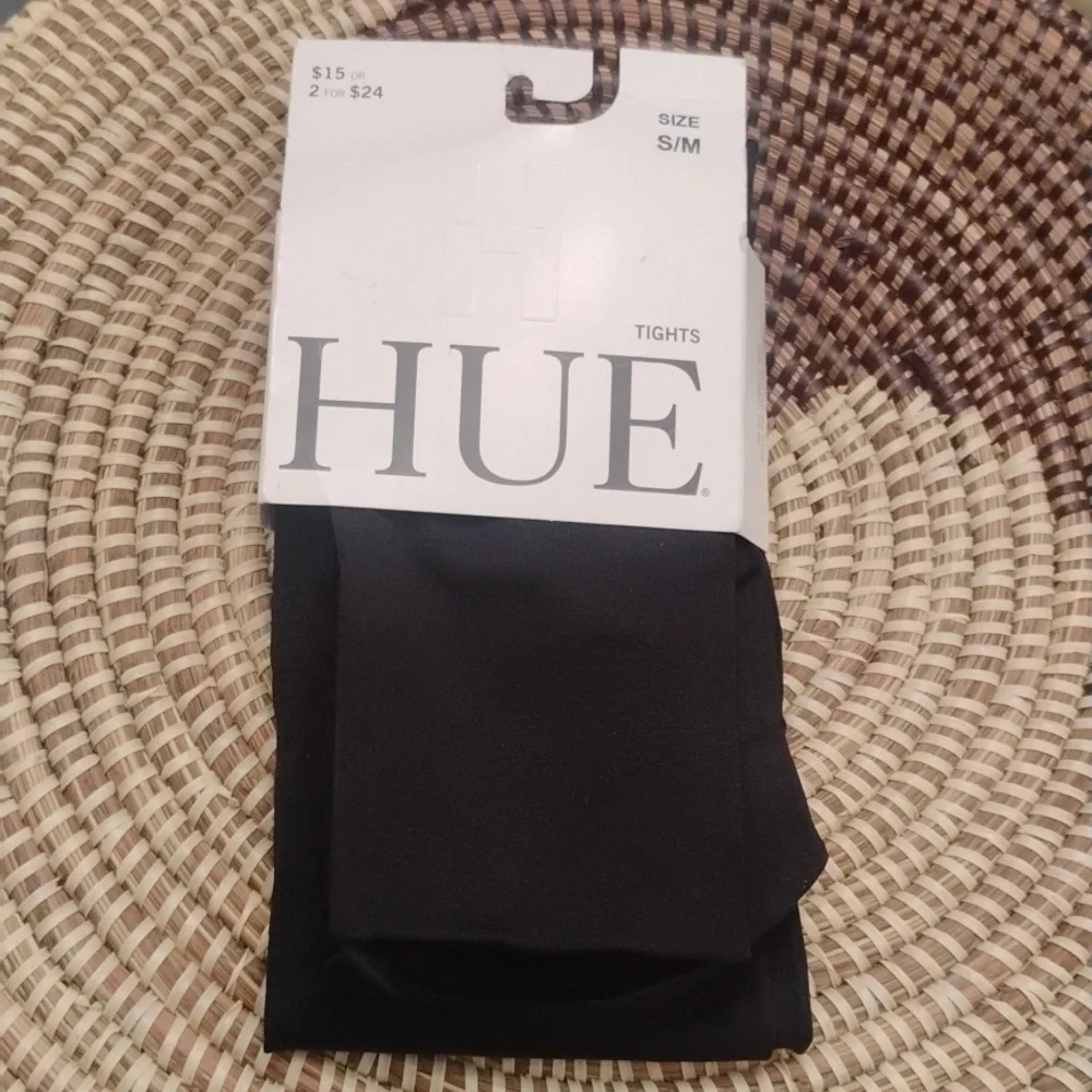 HUE Women's Luster Control Top Tights Black Size S/M NEW